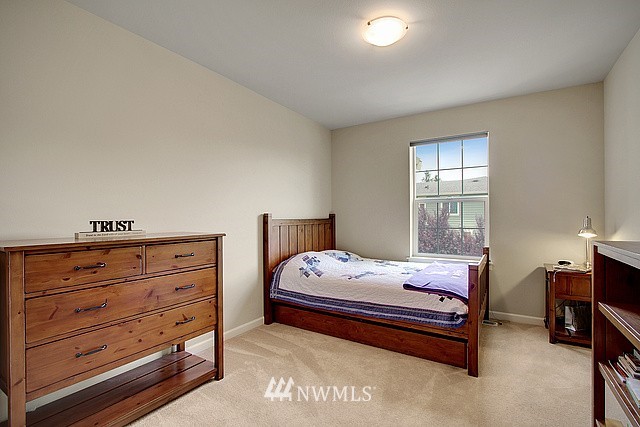 553 Lyons Place Northeast Renton, WA 98059 - Photo 17 of 21