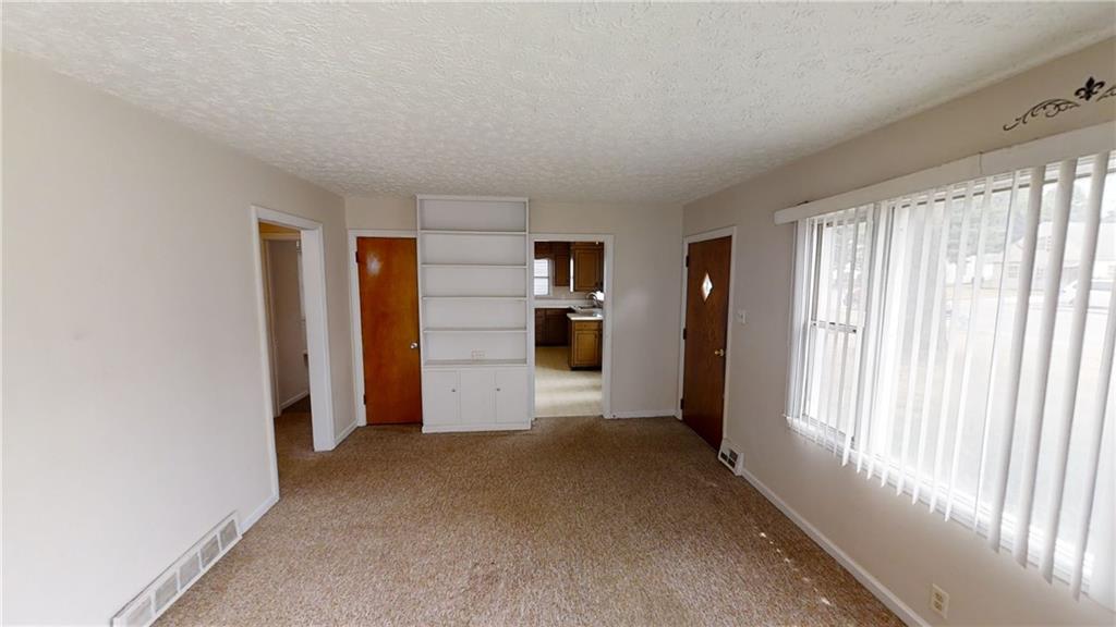 4532 Brookville Road Indianapolis, IN 46201 - Photo 12 of 38 Gallery Image 12