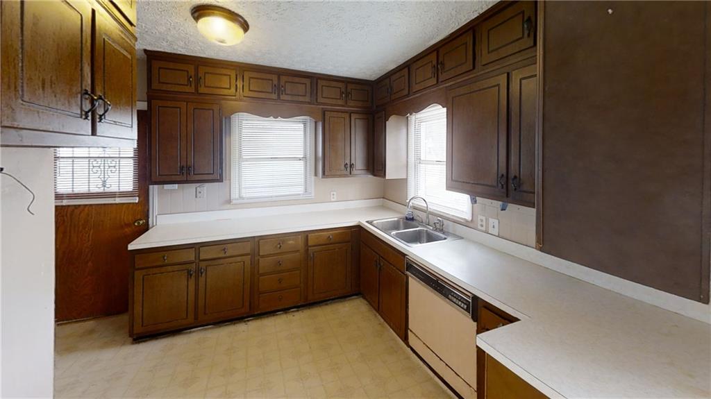 4532 Brookville Road Indianapolis, IN 46201 - Photo 10 of 38 Gallery Image 10