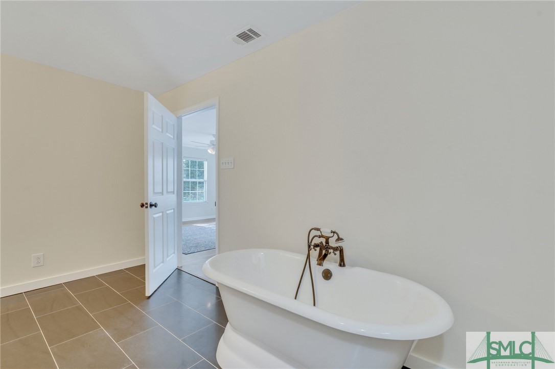 5 Rivers Bend Court Savannah, GA 31406 - Photo 21 of 40 Gallery Image 21