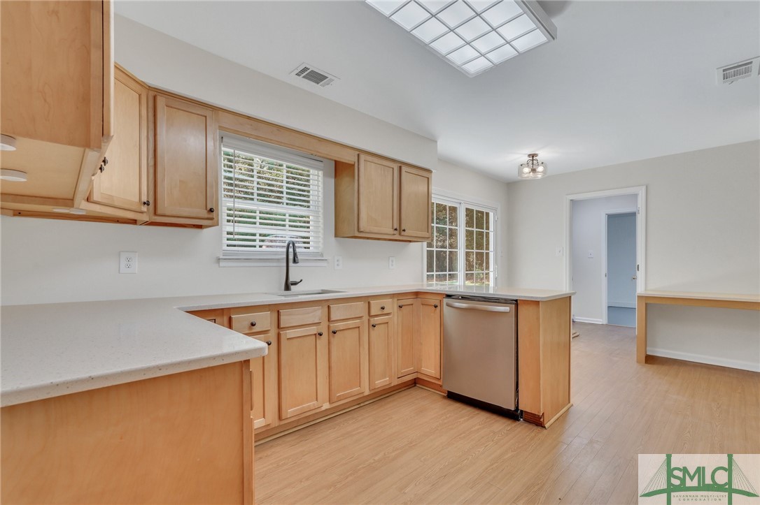 5 Rivers Bend Court Savannah, GA 31406 - Photo 9 of 40 Gallery Image 9