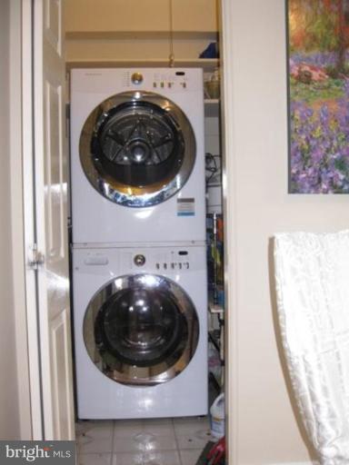 3 Ridge Road, Unit H Greenbelt, MD 20770 - Photo 16 of 22 New Energy Saving Washer and Dryer!