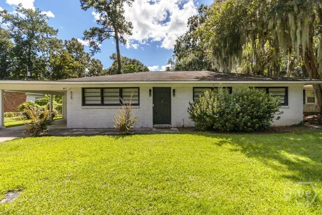 $2,750 | 625 Stuart Street, Savannah, GA 31405