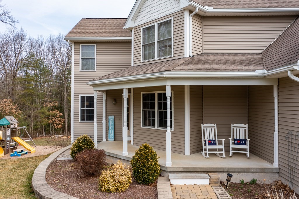 154 Fomer Road Southampton, MA 01073 - Photo 7 of 41 Gallery Image 7