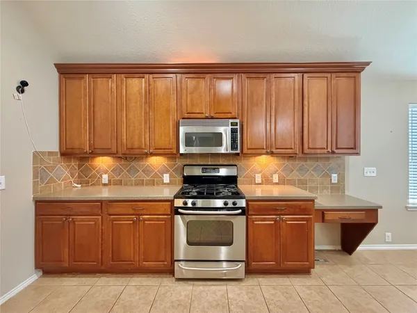 $2,100 | 5511 Baldwin Elm Street, Richmond, TX 77407