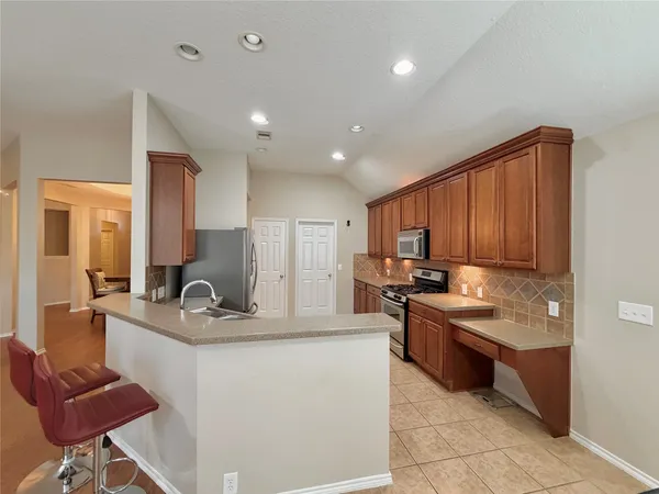 $2,100 | 5511 Baldwin Elm Street, Richmond, TX 77407