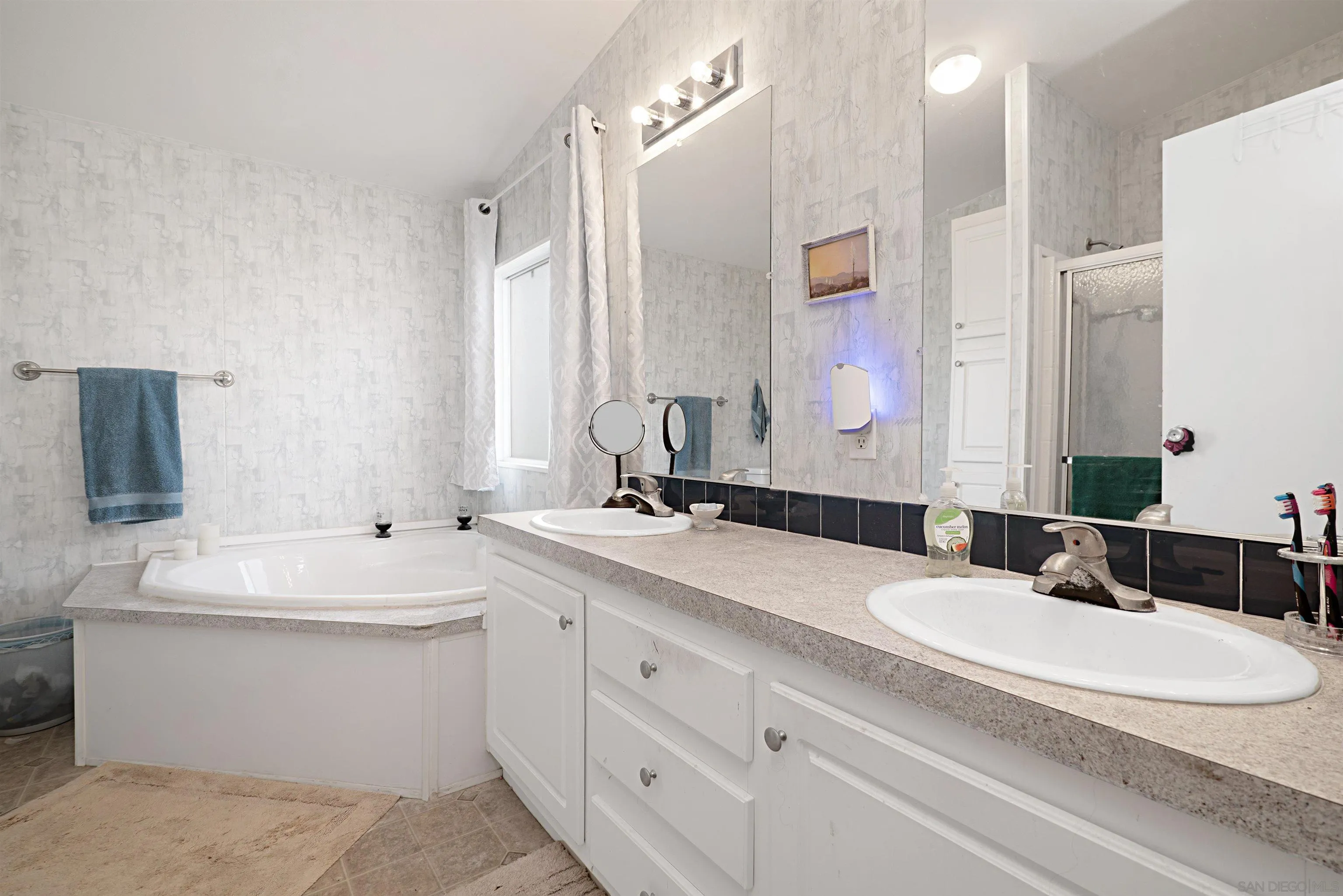 2030 Black Canyon Road, Unit 29 Ramona, CA 92065 - Photo 18 of 36