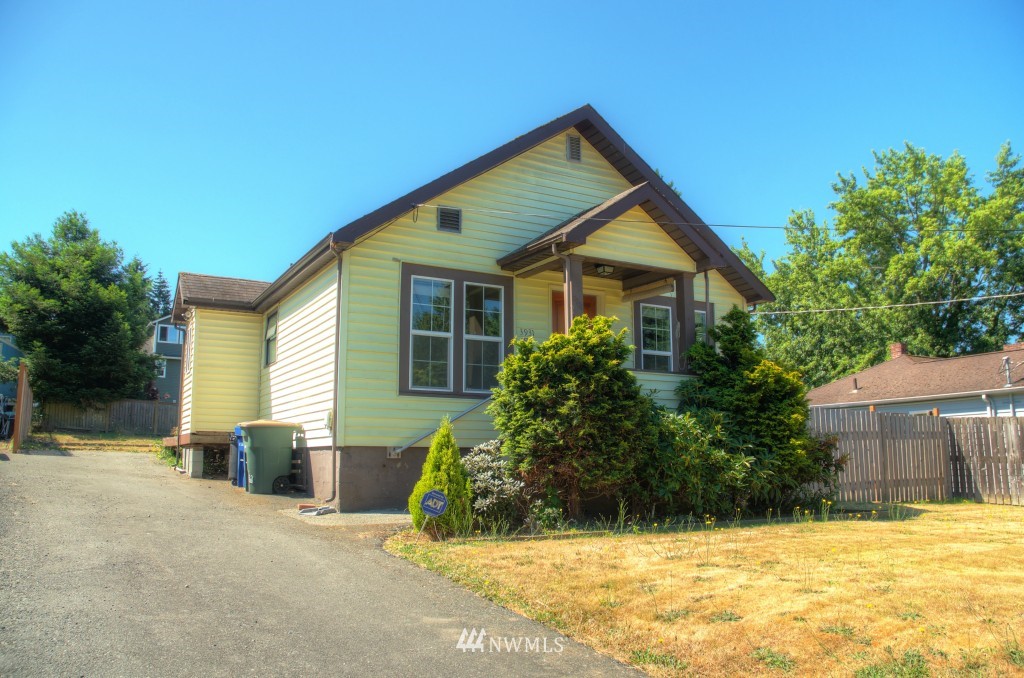 3931 Southwest 97th Street Seattle, WA 98136 - Photo 1 of 23 Gallery Image 1