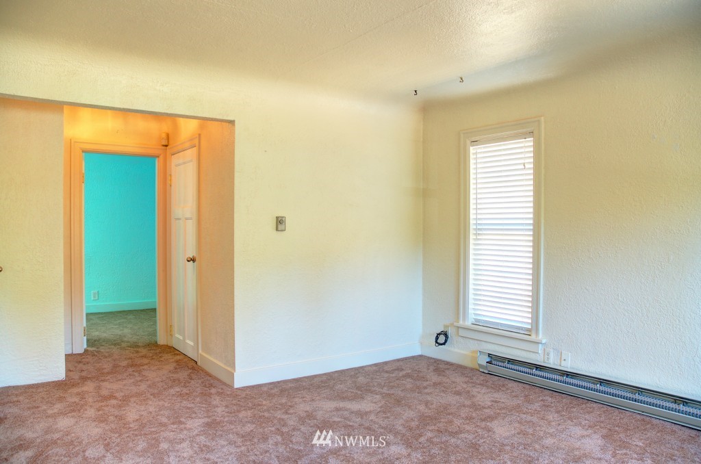 3931 Southwest 97th Street Seattle, WA 98136 - Photo 4 of 23 Gallery Image 4