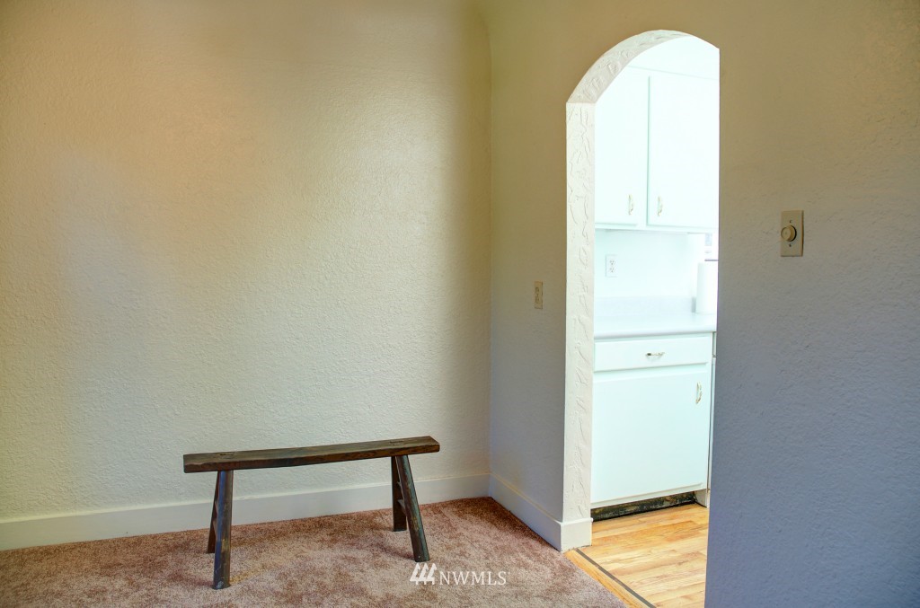 3931 Southwest 97th Street Seattle, WA 98136 - Photo 6 of 23 Gallery Image 6
