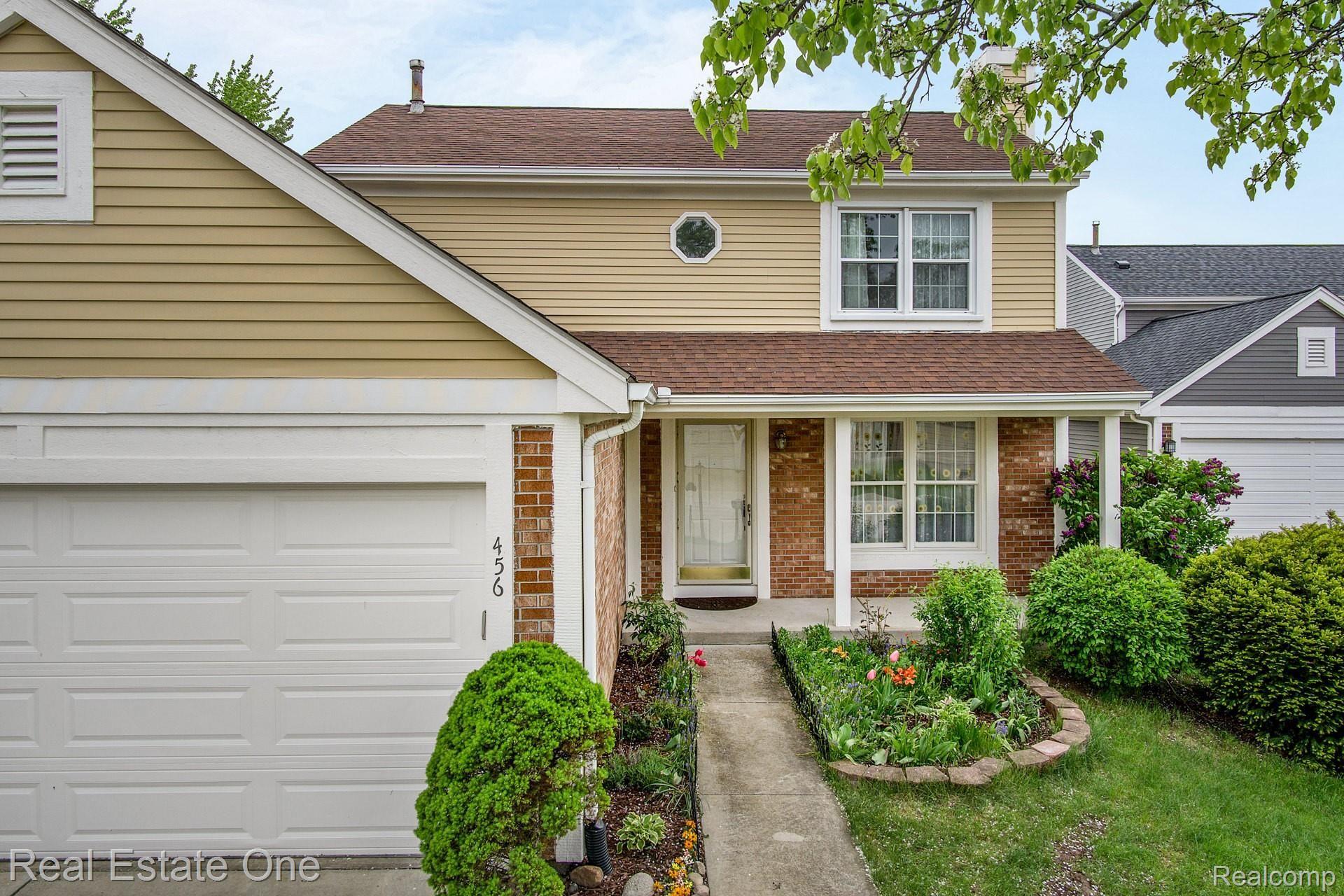 456-Farmridge-Ct-02.jpg