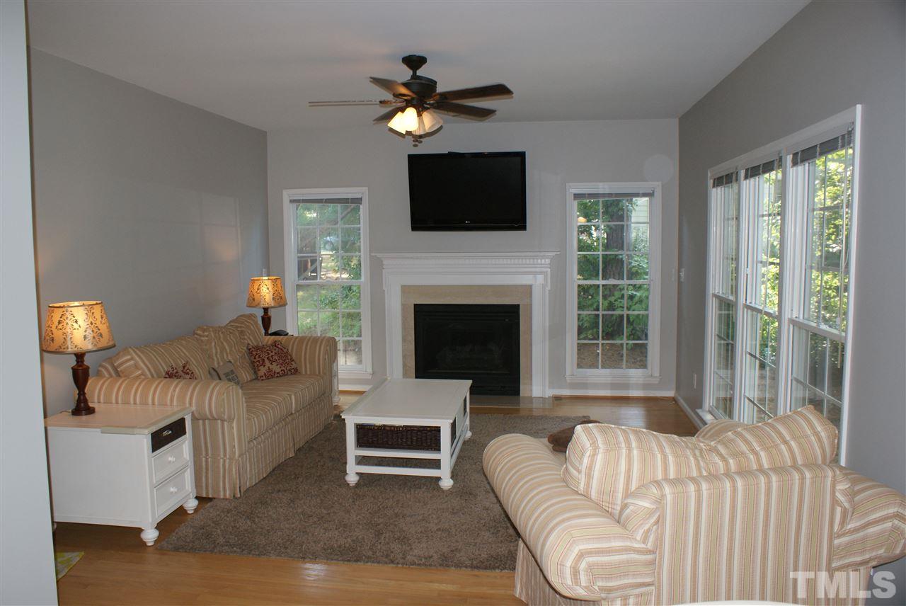 103 Cockleshell Court Cary, NC 27513 - Photo 2 of 23 Gallery Image 2