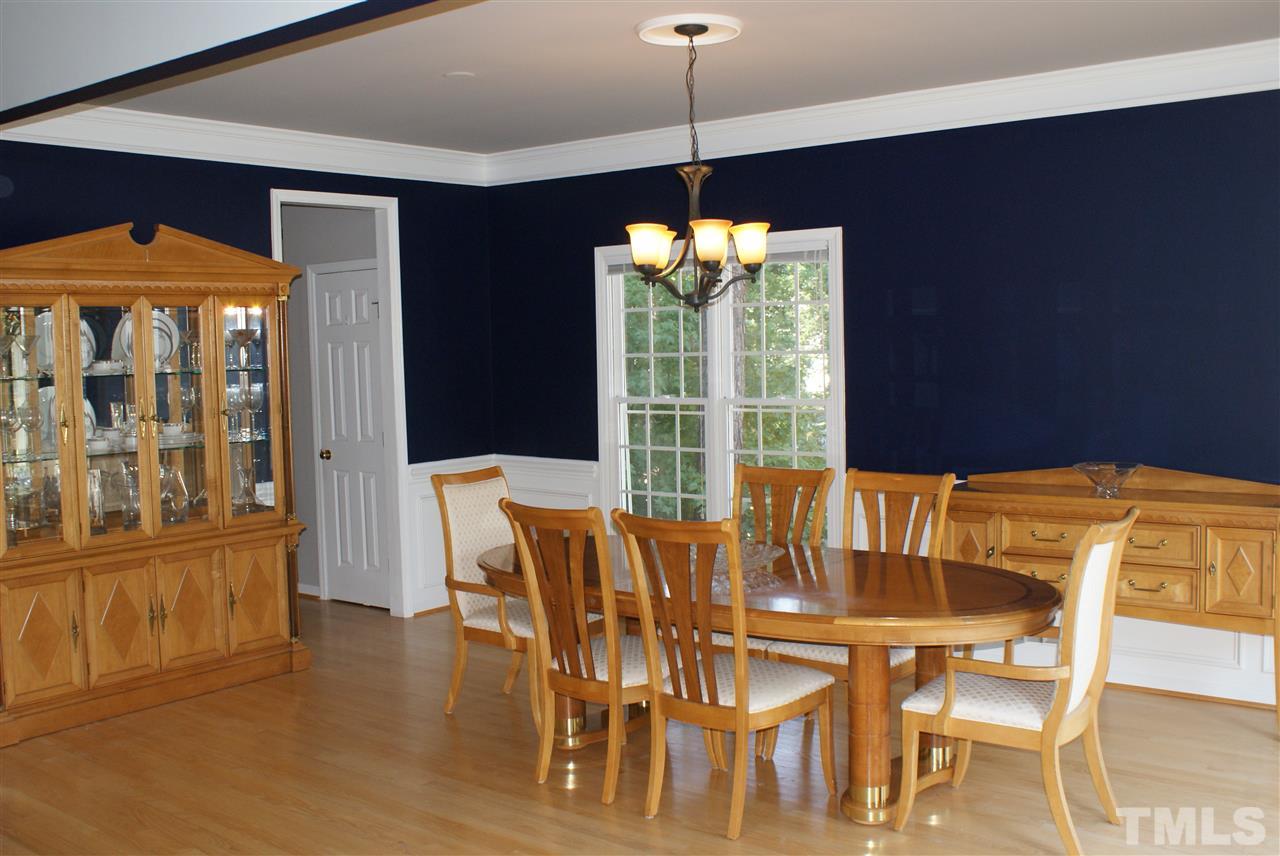 103 Cockleshell Court Cary, NC 27513 - Photo 4 of 23 Gallery Image 4