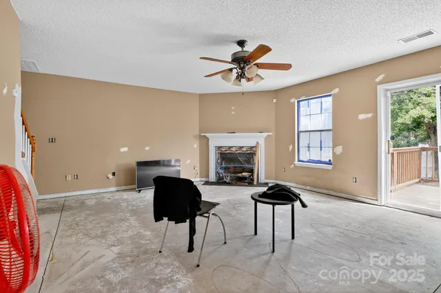 $255,000 | 153 Hardwood Drive, Columbia, SC 29229