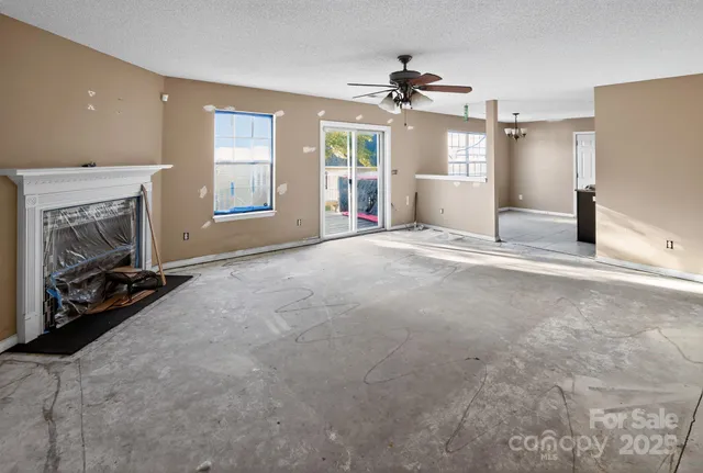 $255,000 | 153 Hardwood Drive, Columbia, SC 29229