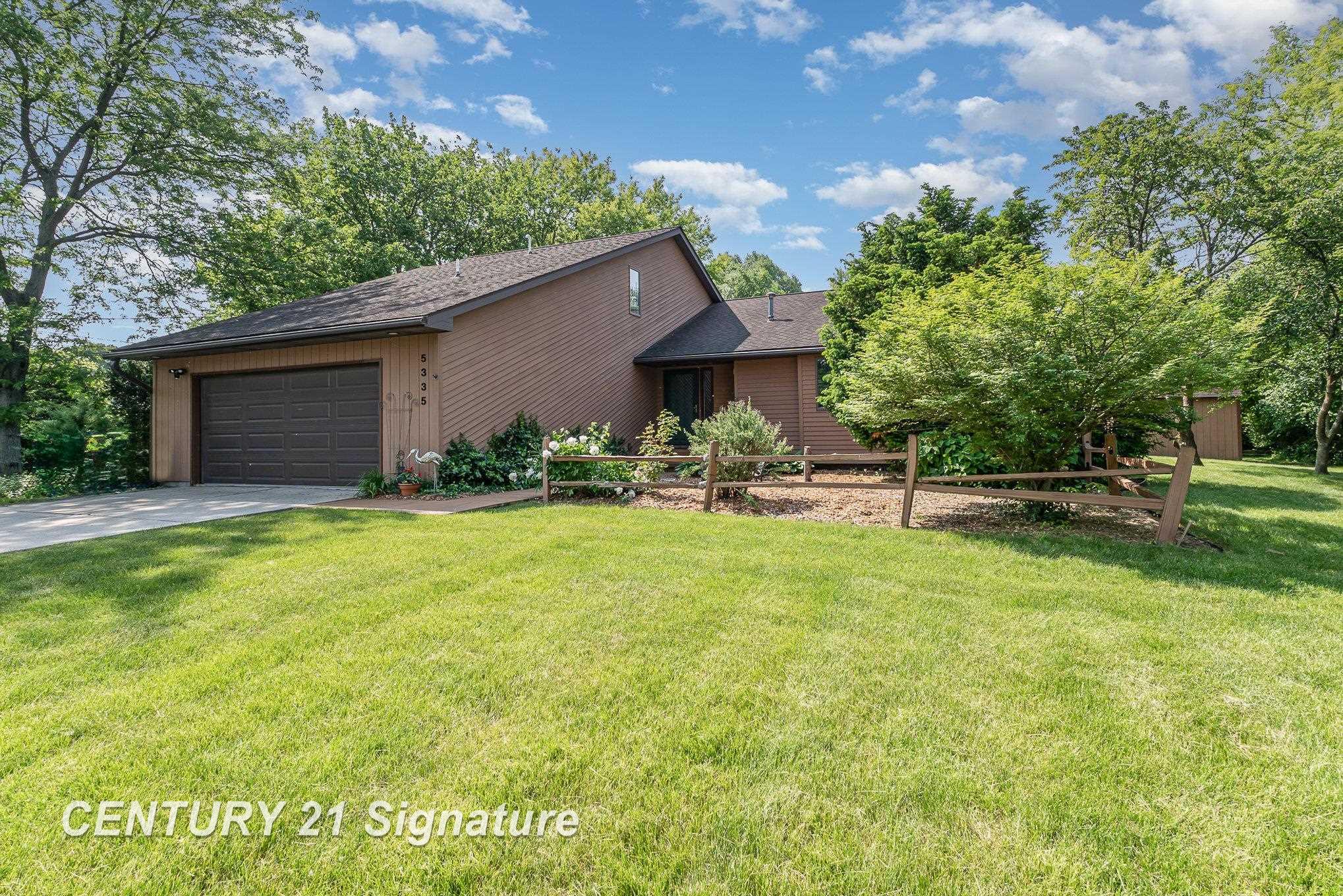 5335 McCarty Road Saginaw, MI 48603 - Photo 3 of 32 50178254-20312735-763a-453b-9d59-ddc350f045b7.JPG