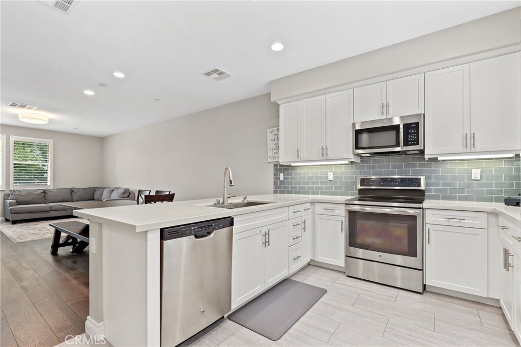 649 West Foothill Boulevard, Unit 2 Glendora, CA 91741 - Photo 1 of 44