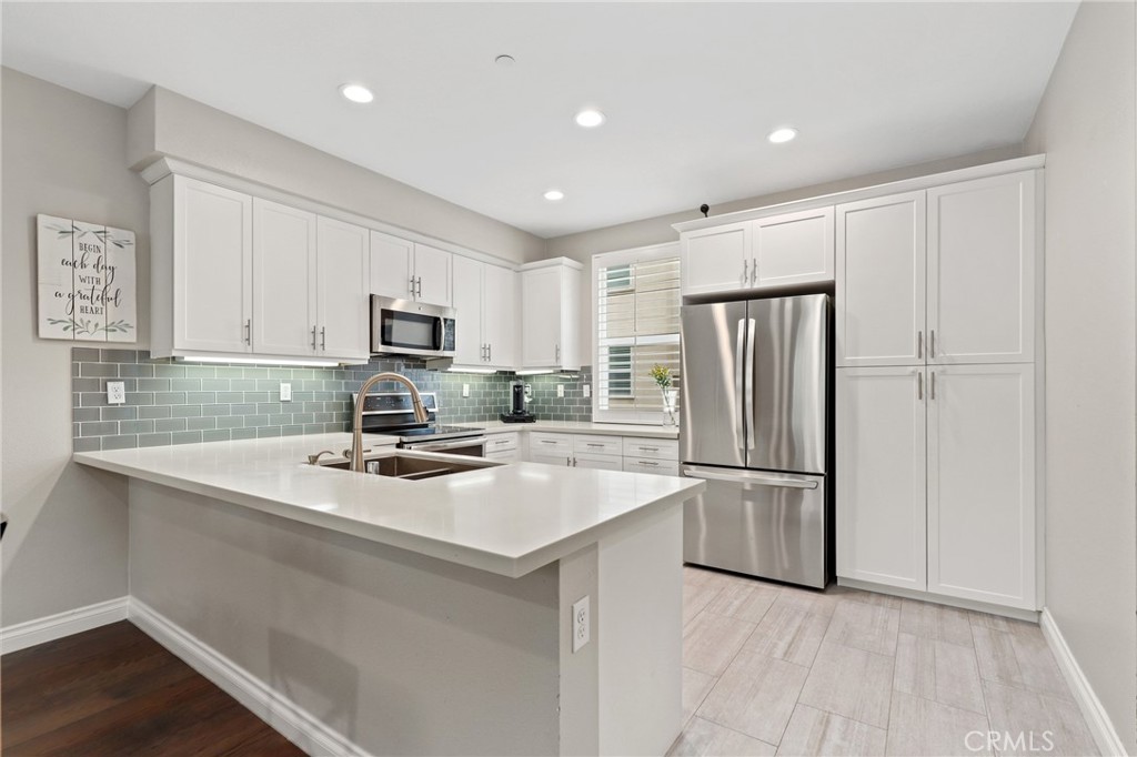 649 West Foothill Boulevard, Unit 2 Glendora, CA 91741 - Photo 3 of 44