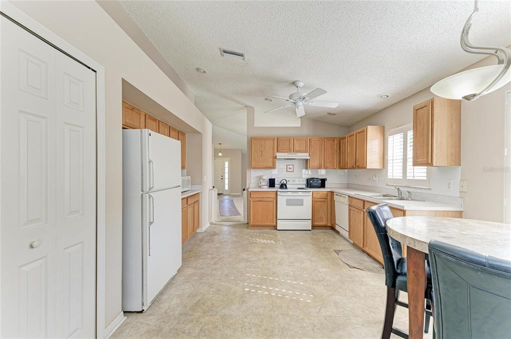 4642 Runabout Way Bradenton, FL 34203 - Photo 16 of 66