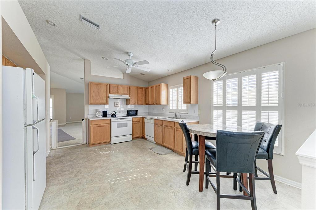4642 Runabout Way Bradenton, FL 34203 - Photo 17 of 66