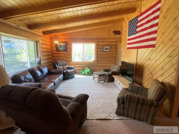 $385,000 | 223 Summit Circle, Challis, ID 83226