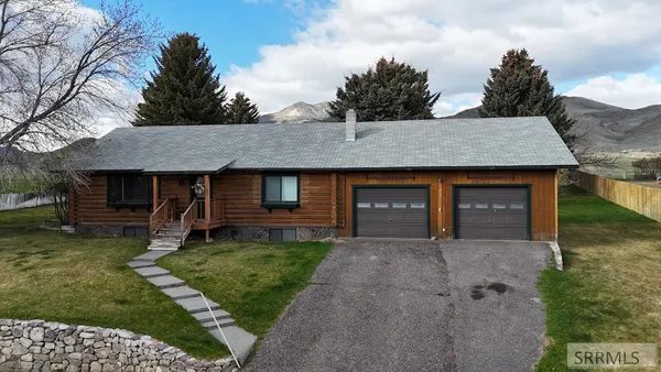 $385,000 | 223 Summit Circle, Challis, ID 83226