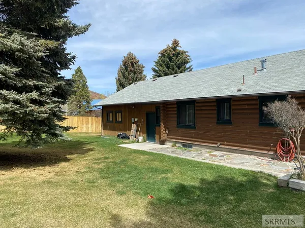 $385,000 | 223 Summit Circle, Challis, ID 83226