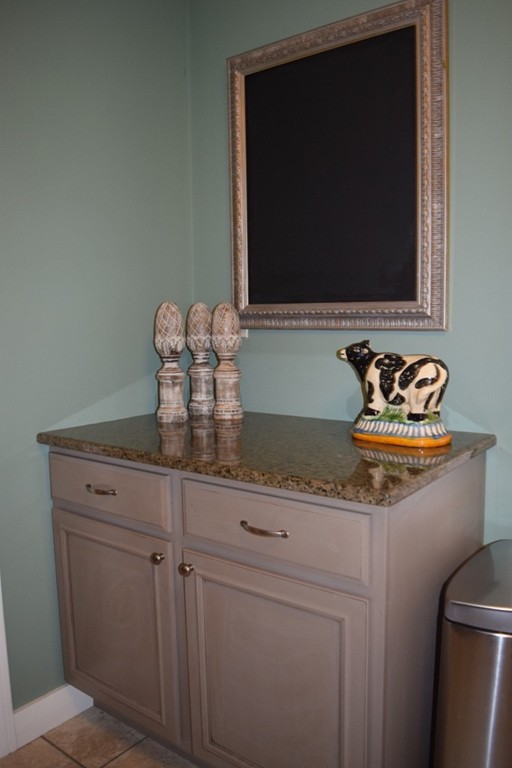 3 Normandy Road South Hadley, MA 01075 - Photo 5 of 30 Gallery Image 5