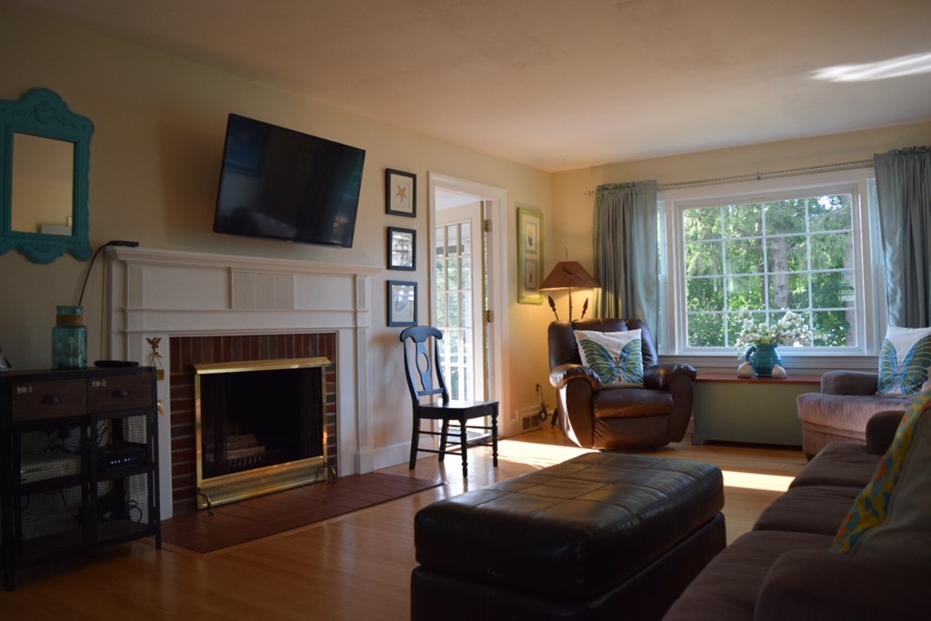 3 Normandy Road South Hadley, MA 01075 - Photo 8 of 30 Gallery Image 8