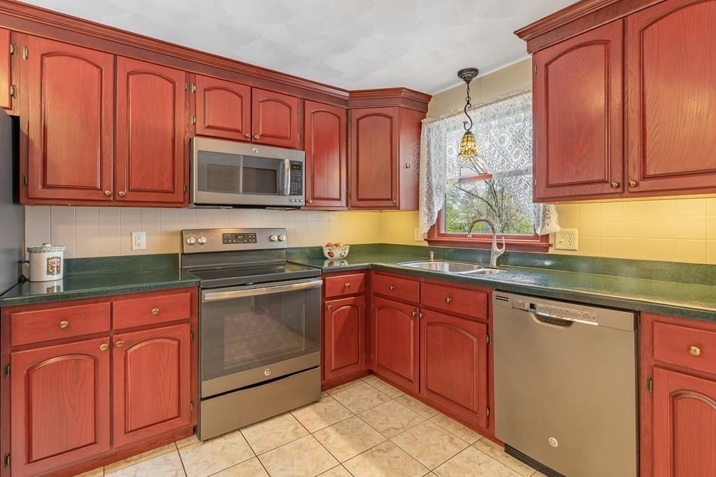 16 Ruthven Avenue Burlington, MA 01803 - Photo 12 of 35 Gallery Image 12
