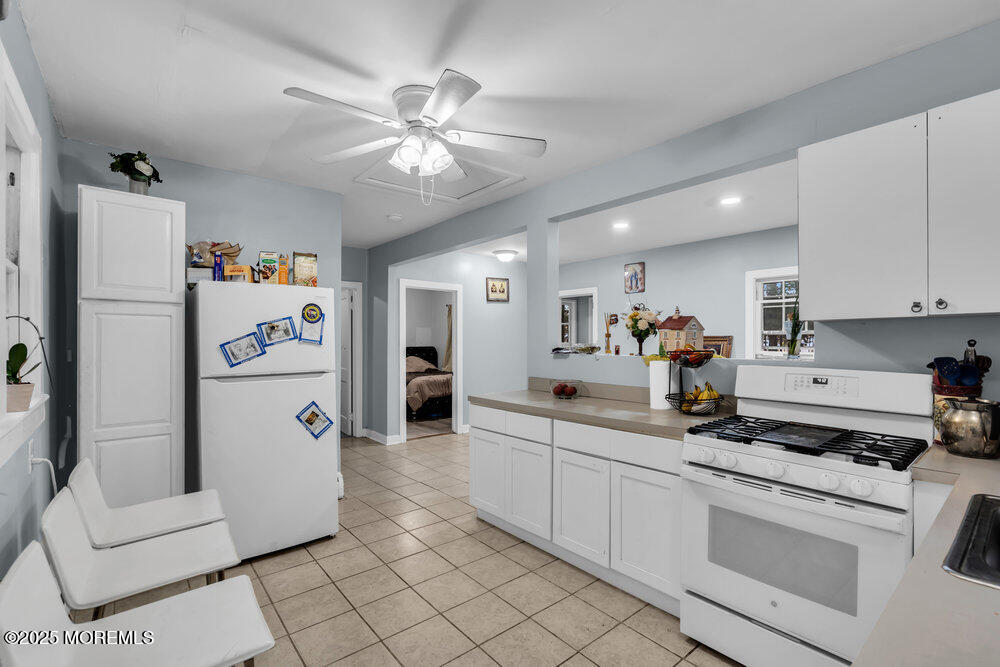 269 Alexander Avenue Howell, NJ 07731 - Photo 12 of 34 014_dsc08816_79