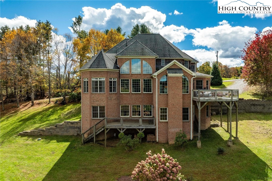811 Chestnut Knob Road Boone, NC 28607 - Photo 1 of 50 Gallery Image 1