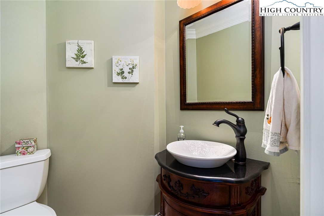 811 Chestnut Knob Road Boone, NC 28607 - Photo 15 of 50 Gallery Image 15