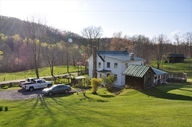 100 Chestnut Flats Road Rainelle, WV 25962 - Photo 27 of 33 Tater Hill