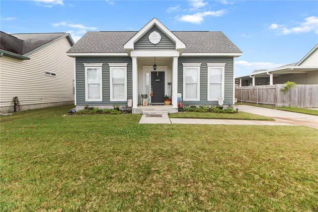 $275,000 | 5228 Savannah Lane, Marrero, LA 70072