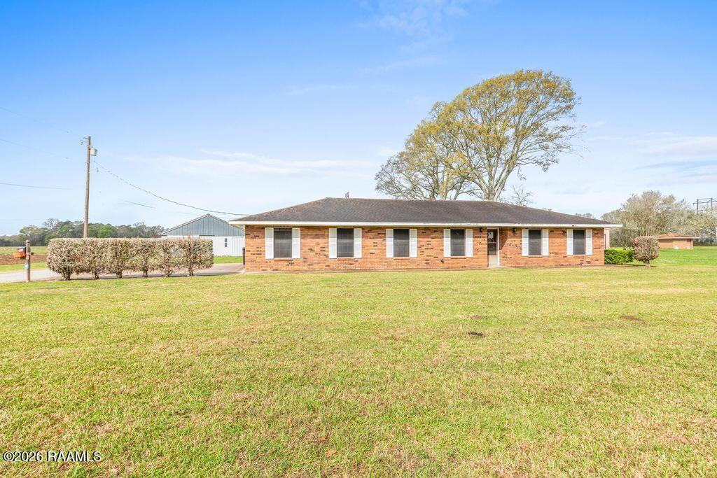 4406 Leonce Theriot Road New Iberia, LA 70560 - Photo 3 of 17 hfaKb7uQ