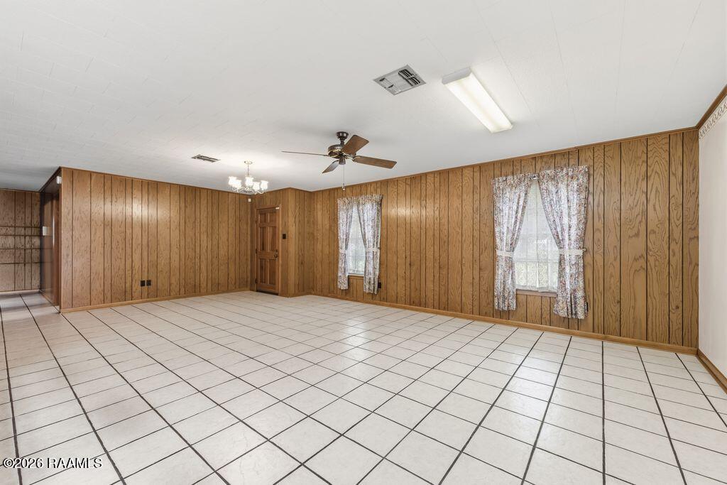 4406 Leonce Theriot Road New Iberia, LA 70560 - Photo 8 of 17 64ZSKCqw