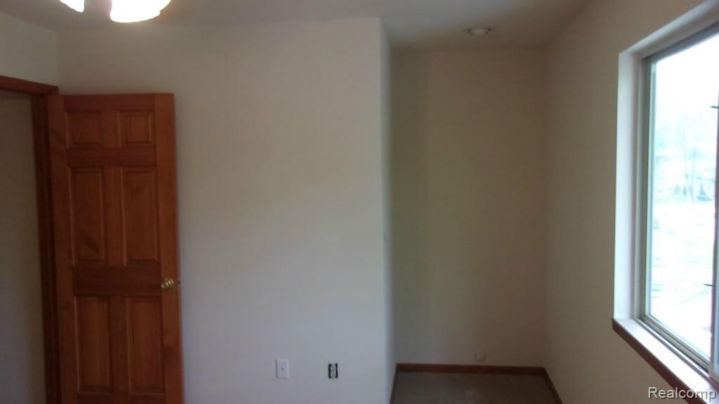 9125 Maple Road Algonac, MI 48001 - Photo 25 of 30 101_3327.jpg
