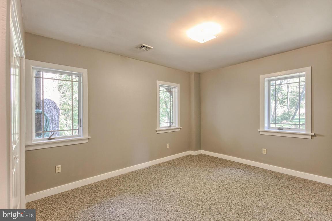 1843 Wisgarver Road Manheim, PA 17545 - Photo 20 of 50
