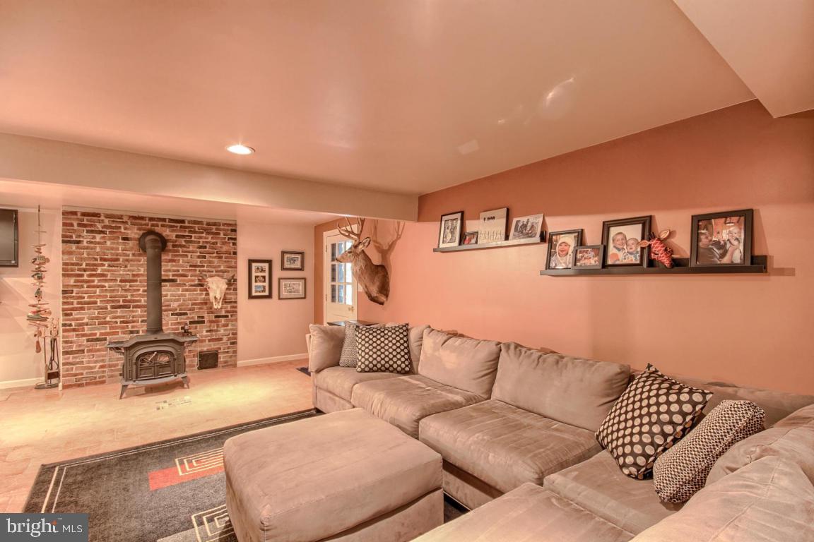 1843 Wisgarver Road Manheim, PA 17545 - Photo 26 of 50