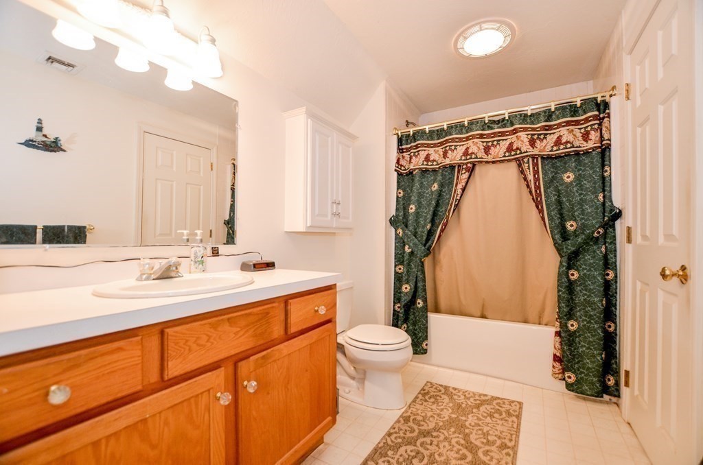 55 Williams Way Rochester, MA 02770 - Photo 24 of 34