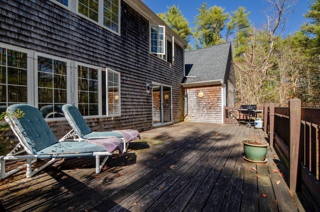55 Williams Way Rochester, MA 02770 - Photo 27 of 34