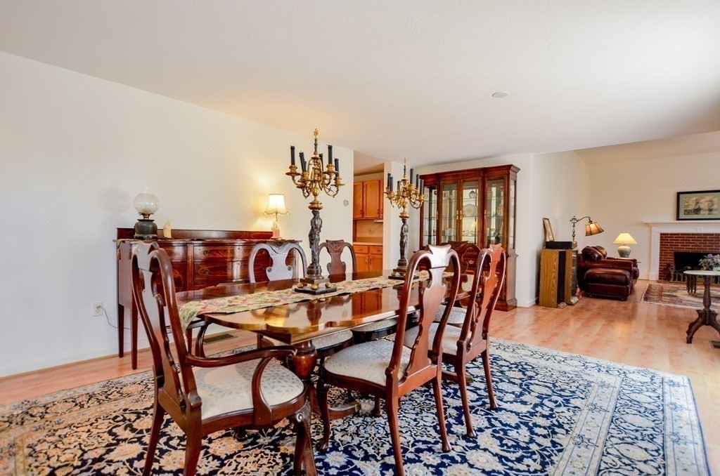 55 Williams Way Rochester, MA 02770 - Photo 5 of 34