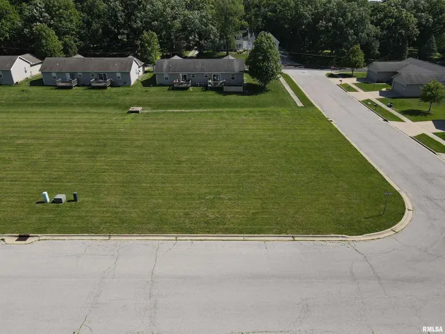 $26,500 | Lot 42 Greenview Drive, Eureka, IL 61530