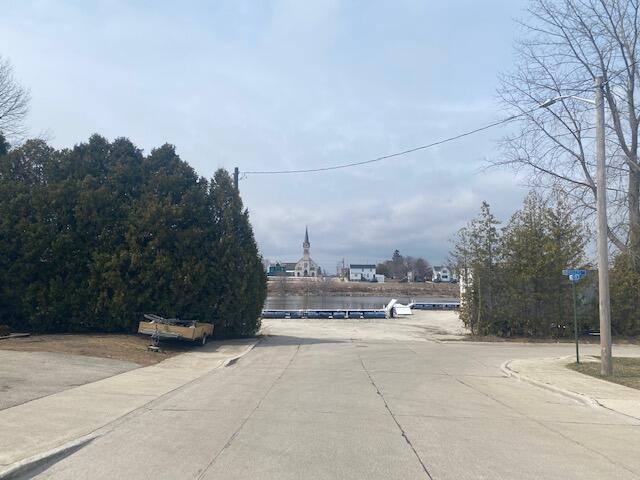 1820 E Street Two Rivers, WI 54241 - Photo 11 of 35 IMG_5854