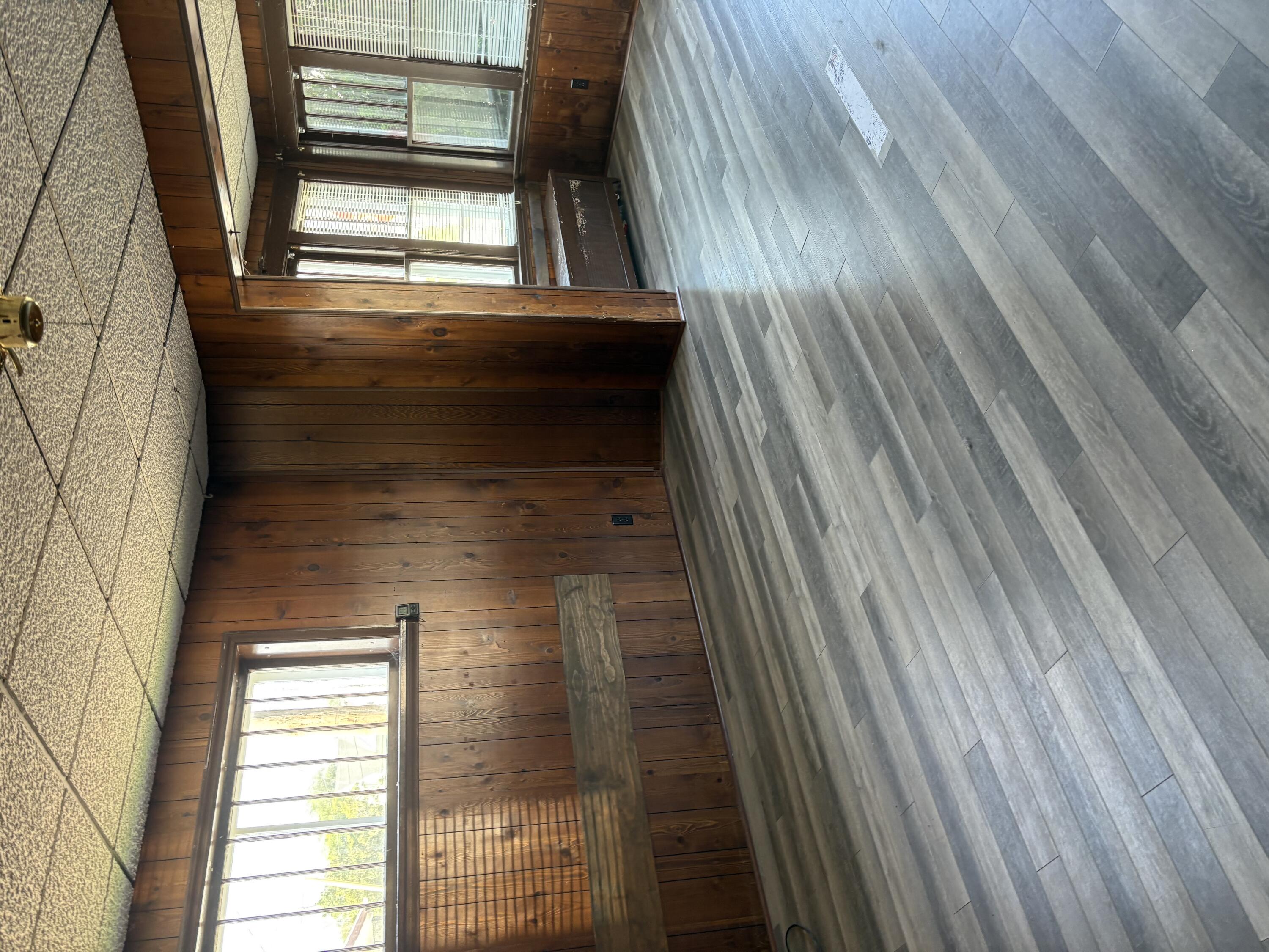 1820 E Street Two Rivers, WI 54241 - Photo 18 of 35 IMG_0102