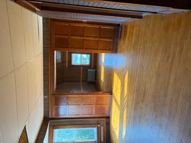 $124,900 | 1820 E Street, Two Rivers, WI 54241