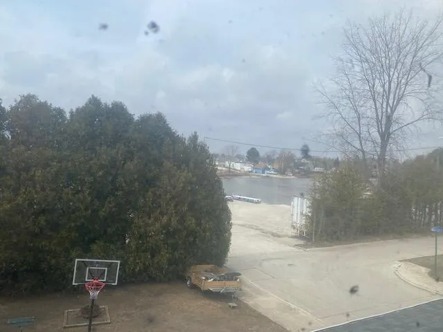 $124,900 | 1820 E Street, Two Rivers, WI 54241