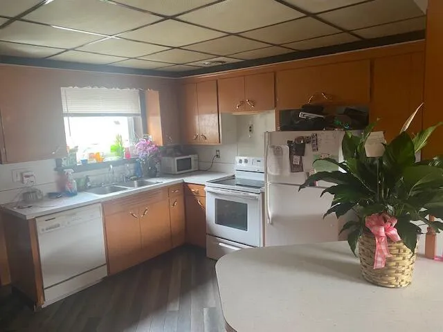 $124,900 | 1820 E Street, Two Rivers, WI 54241