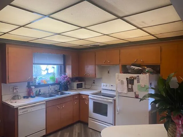 $124,900 | 1820 E Street, Two Rivers, WI 54241